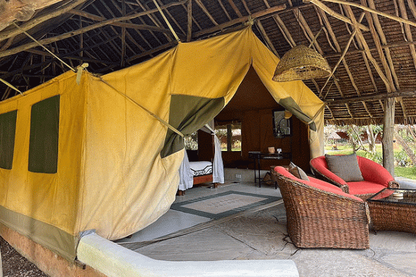 flamingo-hill-tented-camp-lake-nakuru-national-park-guest-tent flamingo-hill-tented-camp-lake-nakuru-national-park-guest-tent
